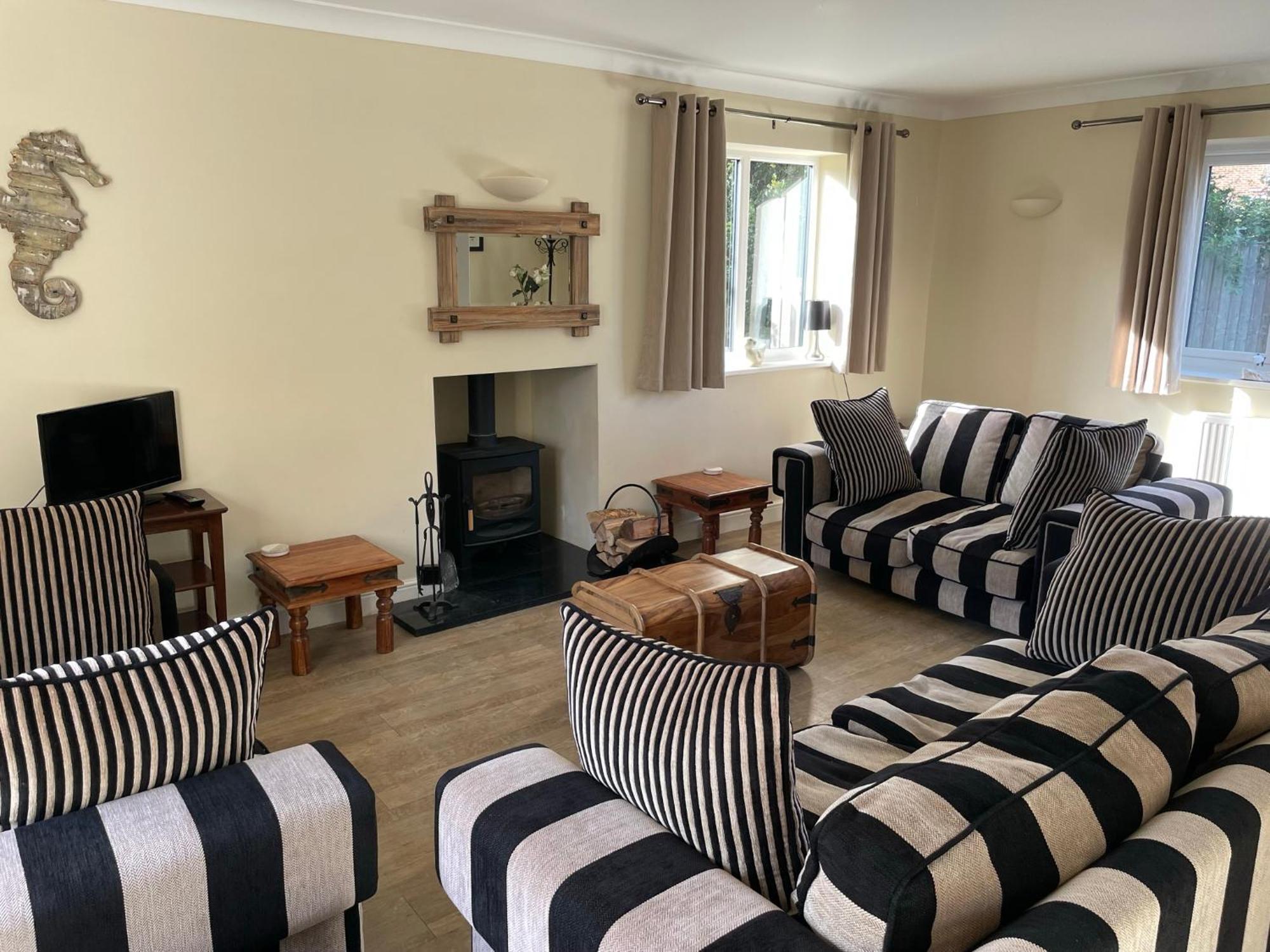 Saltkettle In Blakeney, Sleeping 12 In 5 Bedrooms Blakeney  Exterior photo